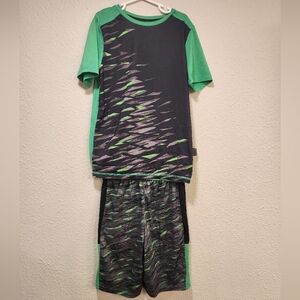 Champion Green and Black Set with Sporty Design